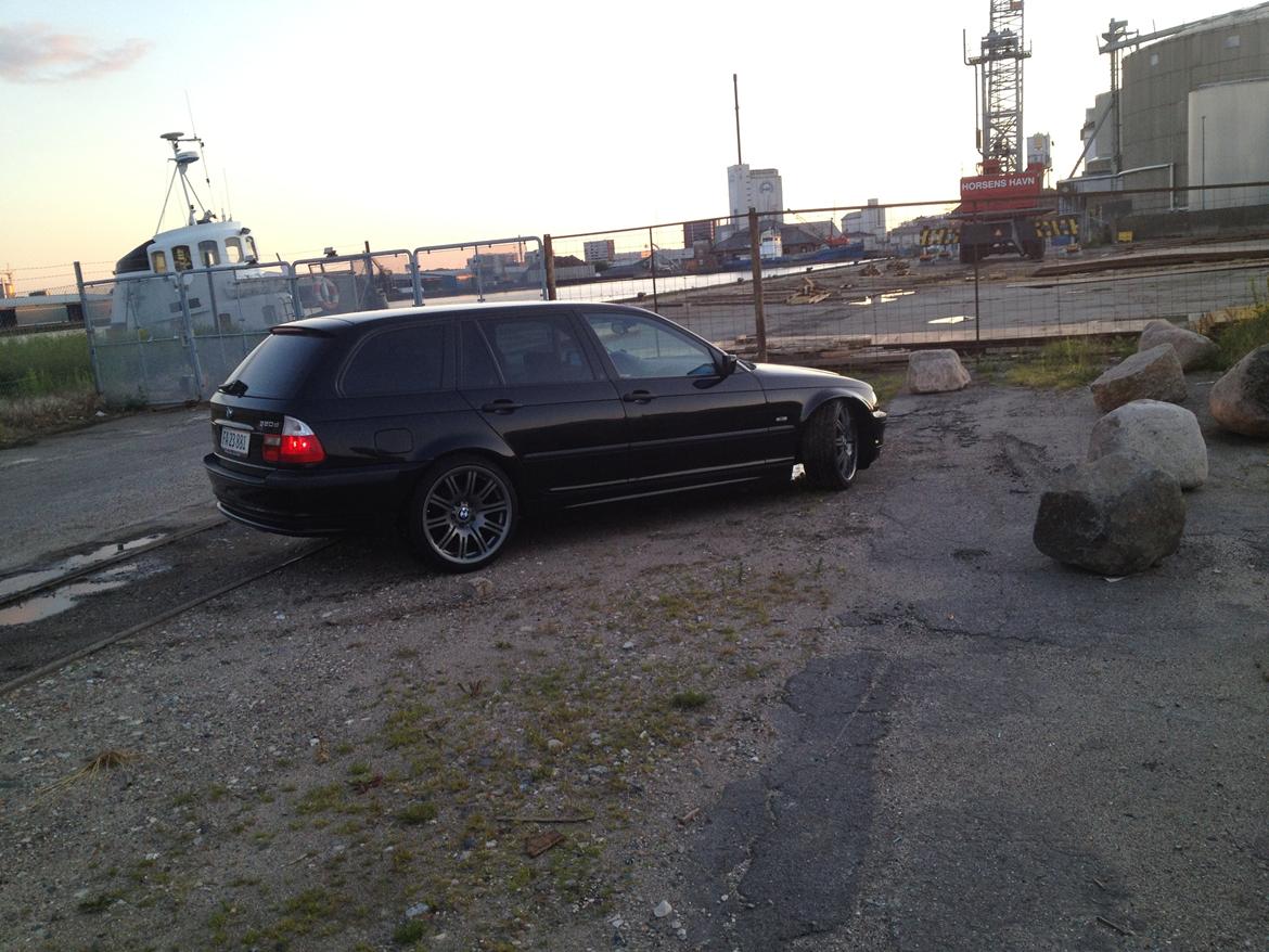 BMW E46 320d Touring #SOLGT# - Med de gamle M3 Evo fælge, pulver lakeret dark silver. billede 19