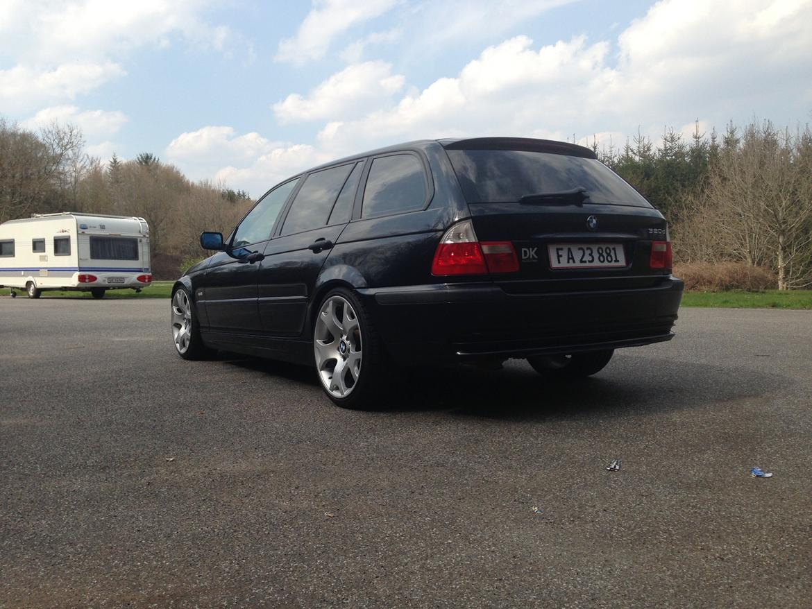 BMW E46 320d Touring #SOLGT# - Her med de gamle BMW X5 V-eger 63 fælge. billede 20