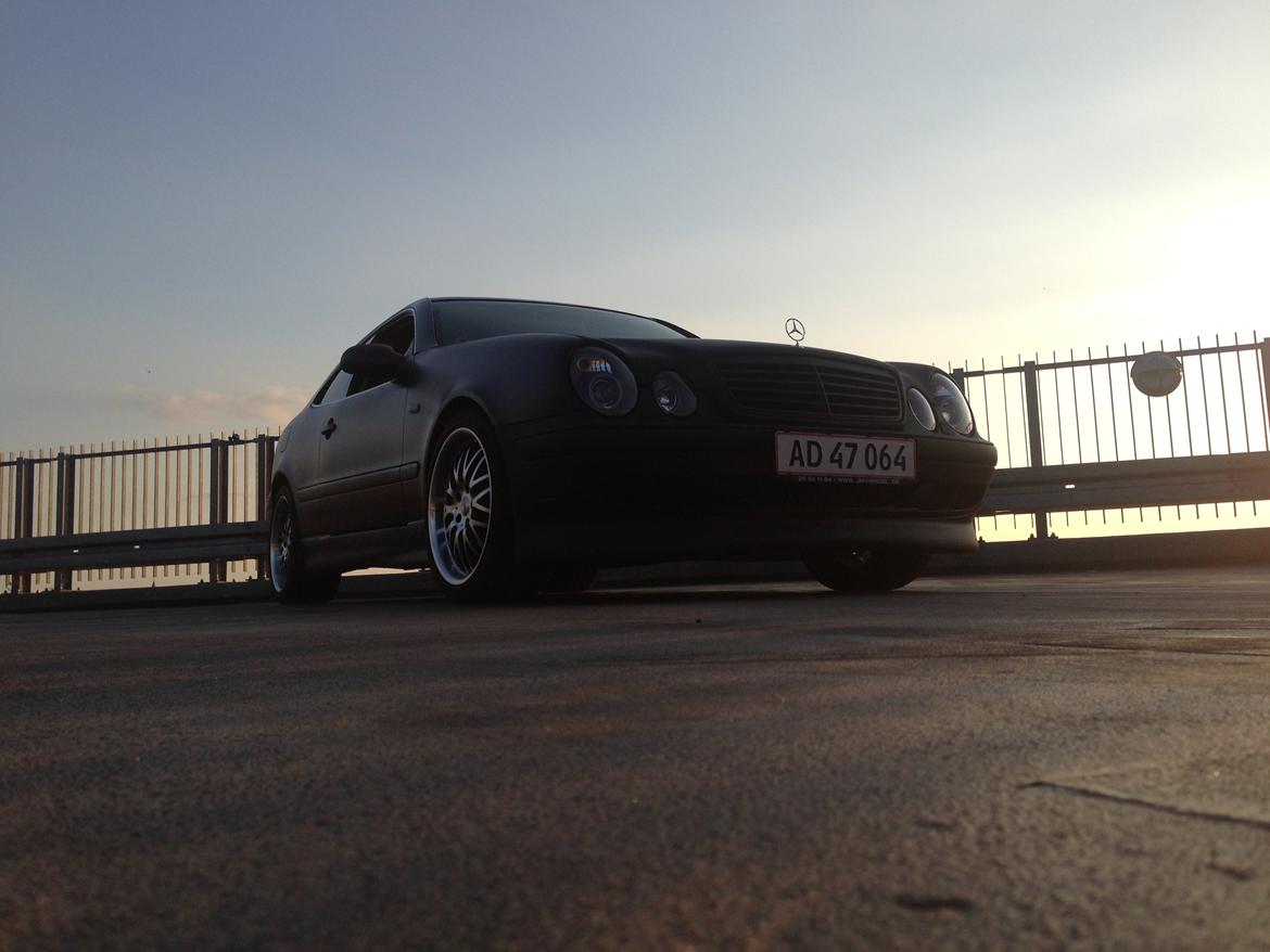 Mercedes Benz CLK 320 billede 1