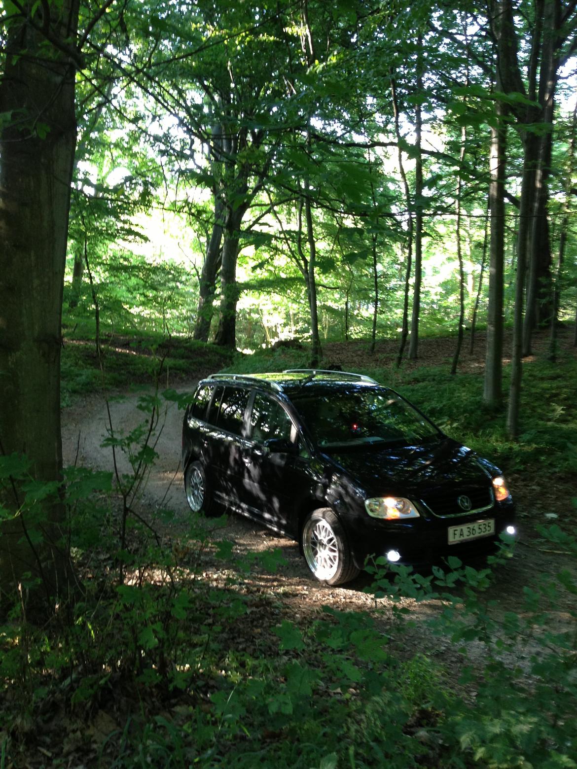 VW Touran 2,0TDI (Total skadet) billede 6