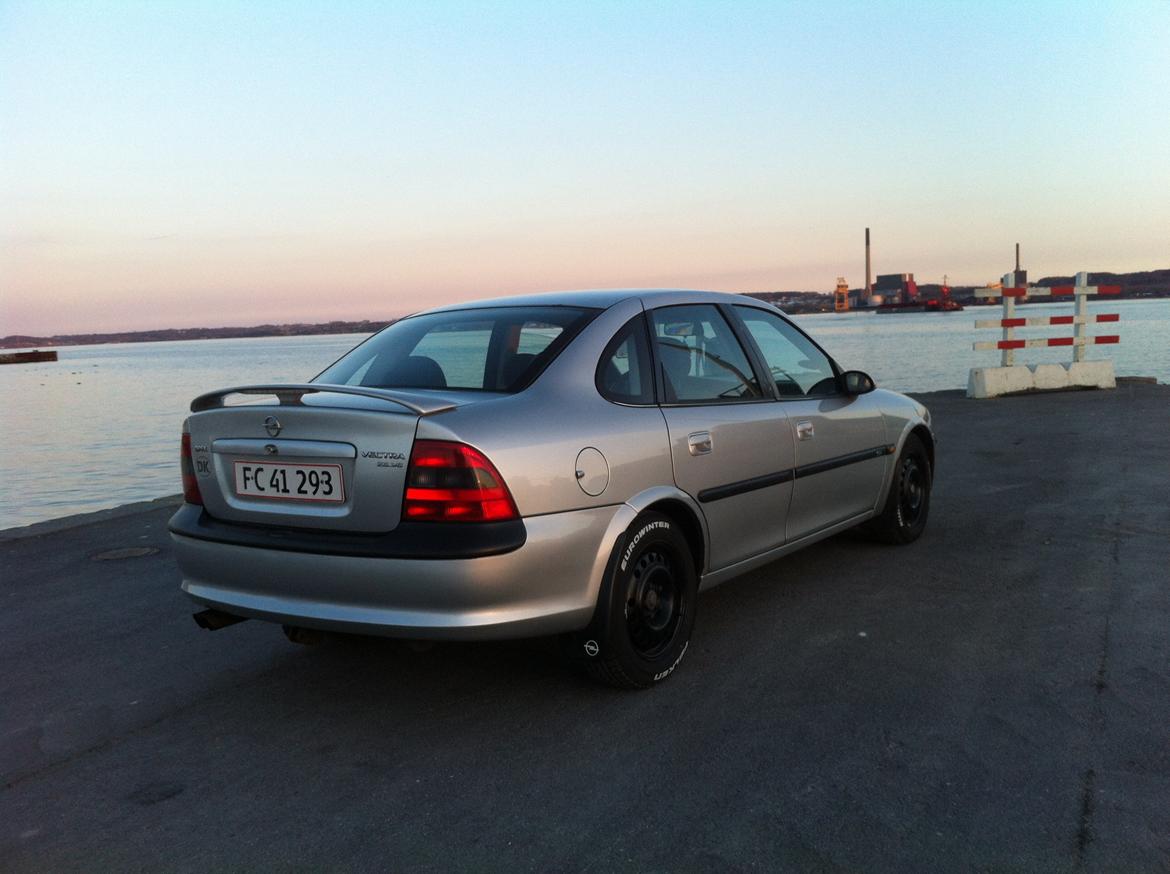 Opel Vectra B 2.5i V6 cdx billede 4