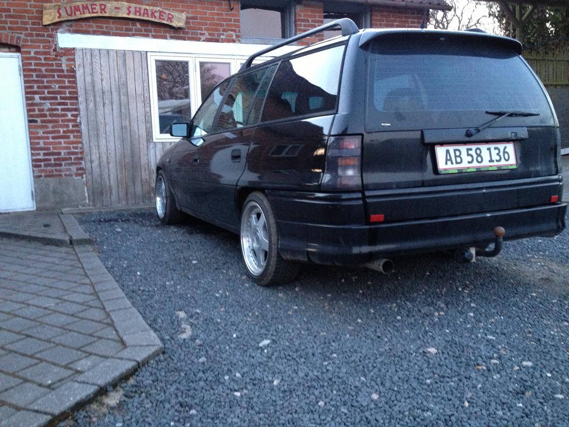 Opel Astra 2,0 16v Ihrmsher edition stationcar billede 4