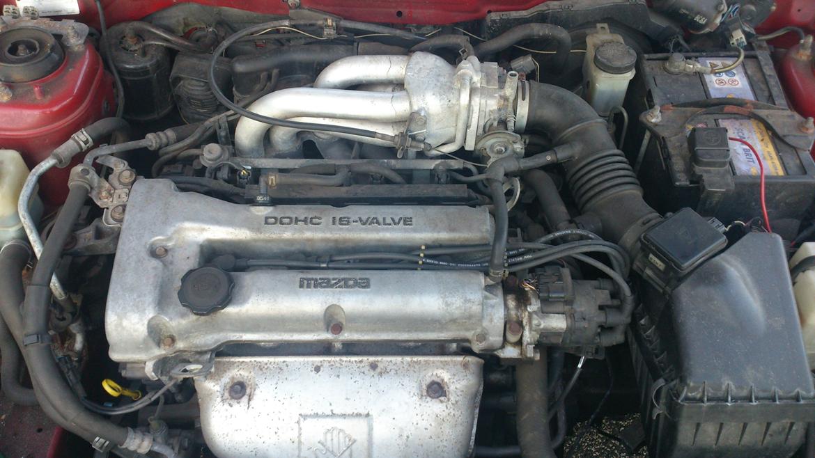 Mazda 323F billede 17