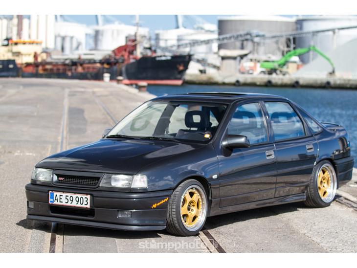 {{currentPhoto.altText}} billede {{currentPhoto.number}}