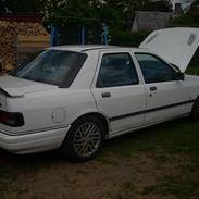 Ford sierra cosworth rs.2wd