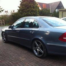 Mercedes Benz E320 CDI Avangarde ( Solgt )