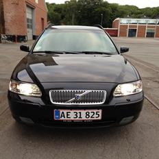 Volvo V70 2,4 D5 *Solgt*
