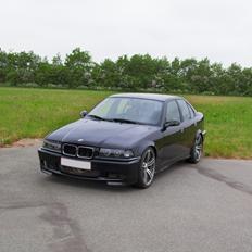 BMW 318i