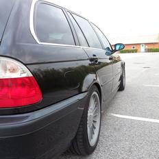 BMW e46 330i Touring (solgt)