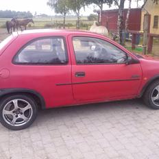 Opel corsa b 1.2i swing