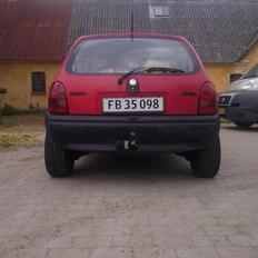 Opel corsa b 1.2i swing