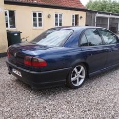 Opel omega