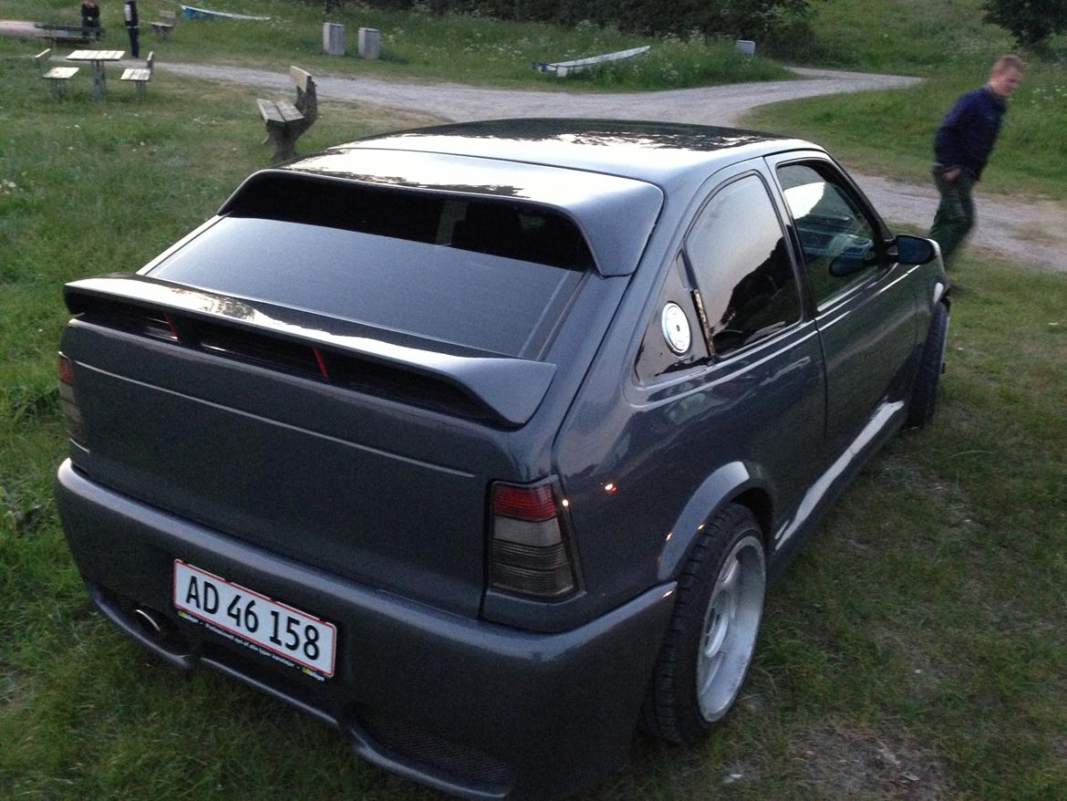 Opel kadett e 2,0 billede 8