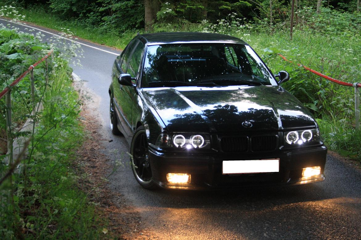 BMW E36 320i - 210.5 HK billede 14