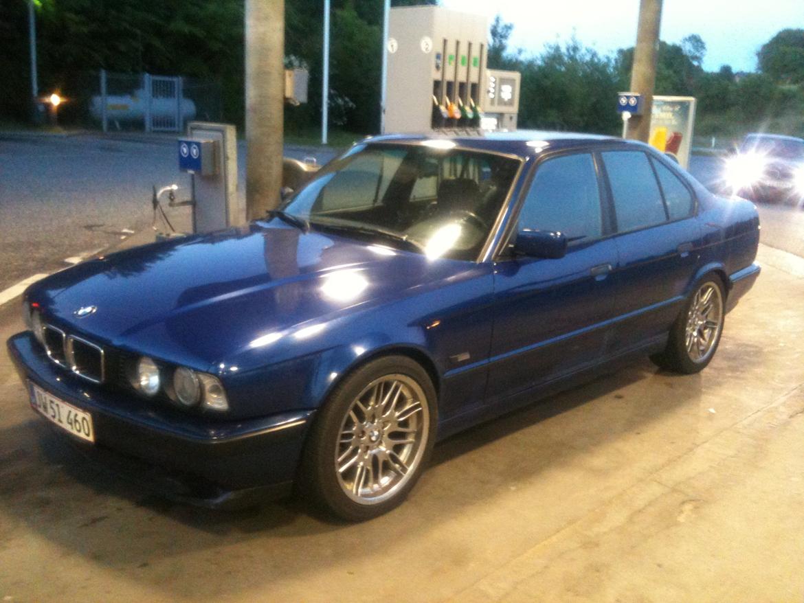 BMW e34 540i V8 SOLGT billede 2