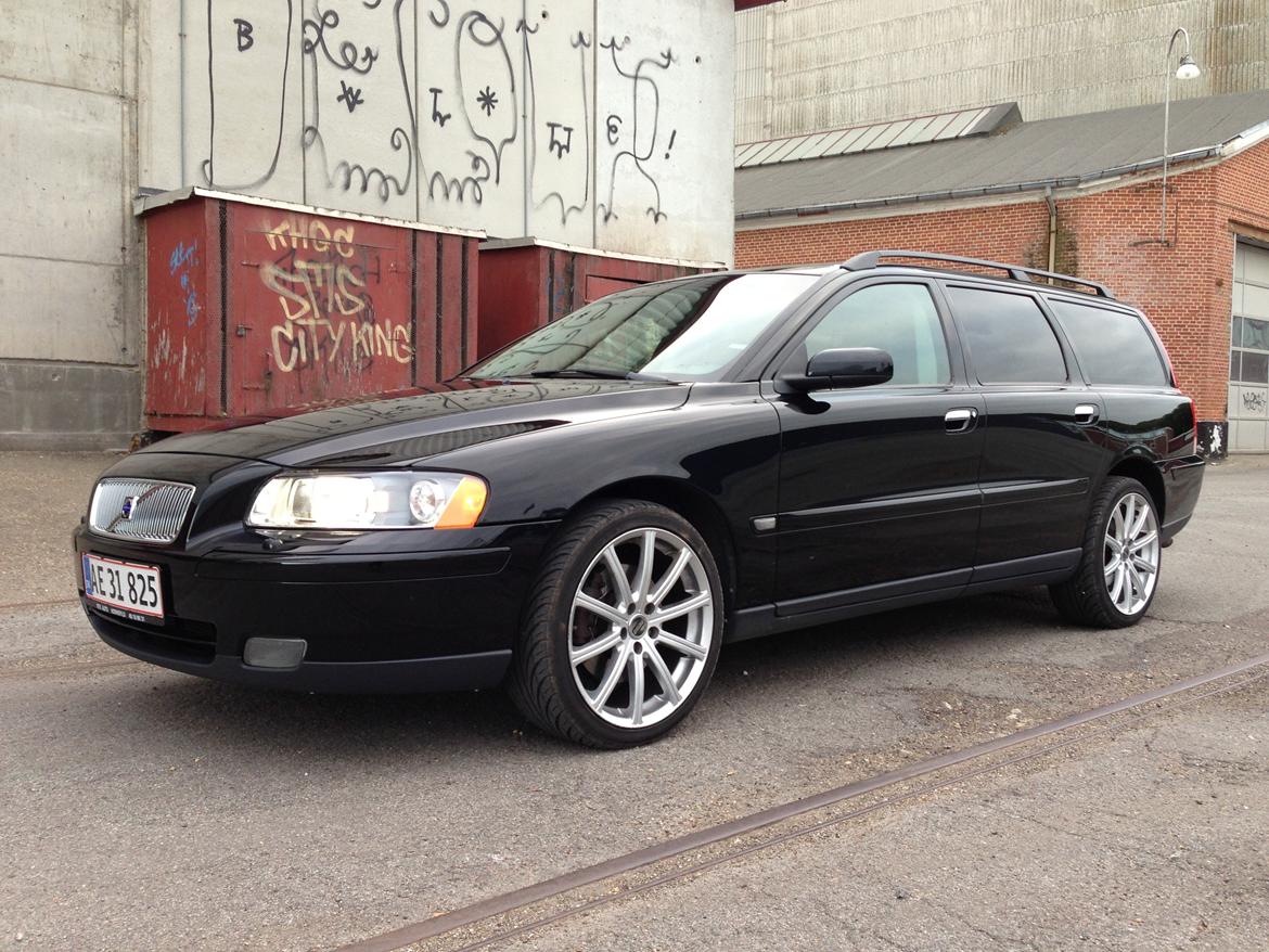 Volvo V70 2,4 D5 *Solgt* billede 2