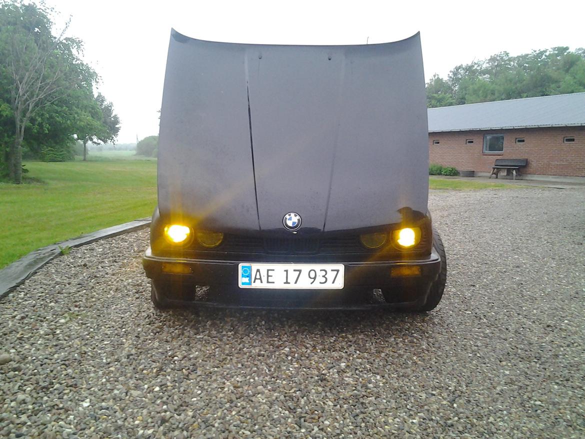BMW E30 320i billede 9