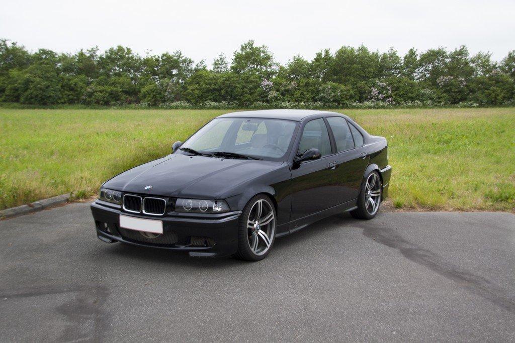 BMW 318i billede 1