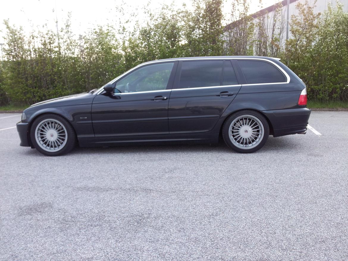 BMW e46 330i Touring (solgt) billede 6