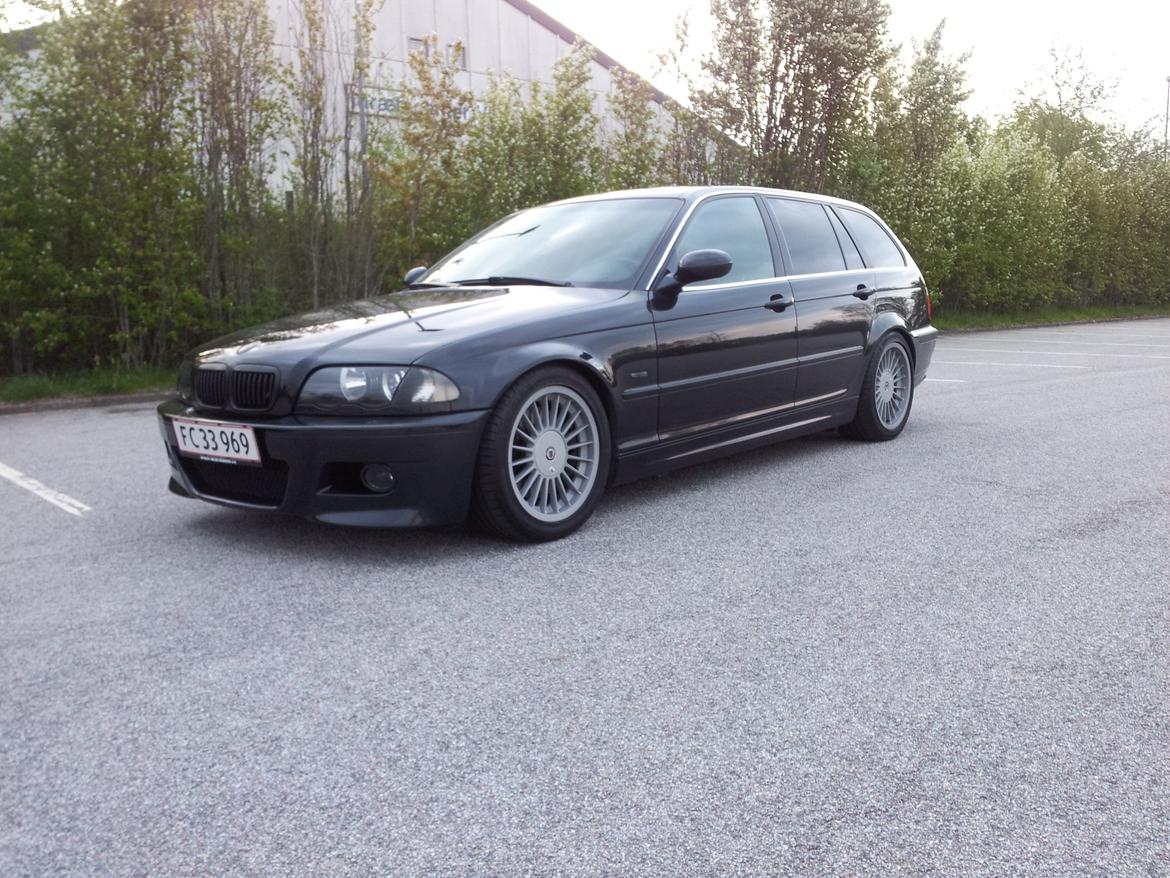 BMW e46 330i Touring (solgt) billede 9