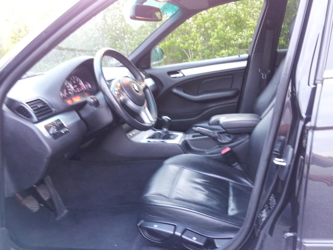 BMW e46 330i Touring (solgt) billede 11