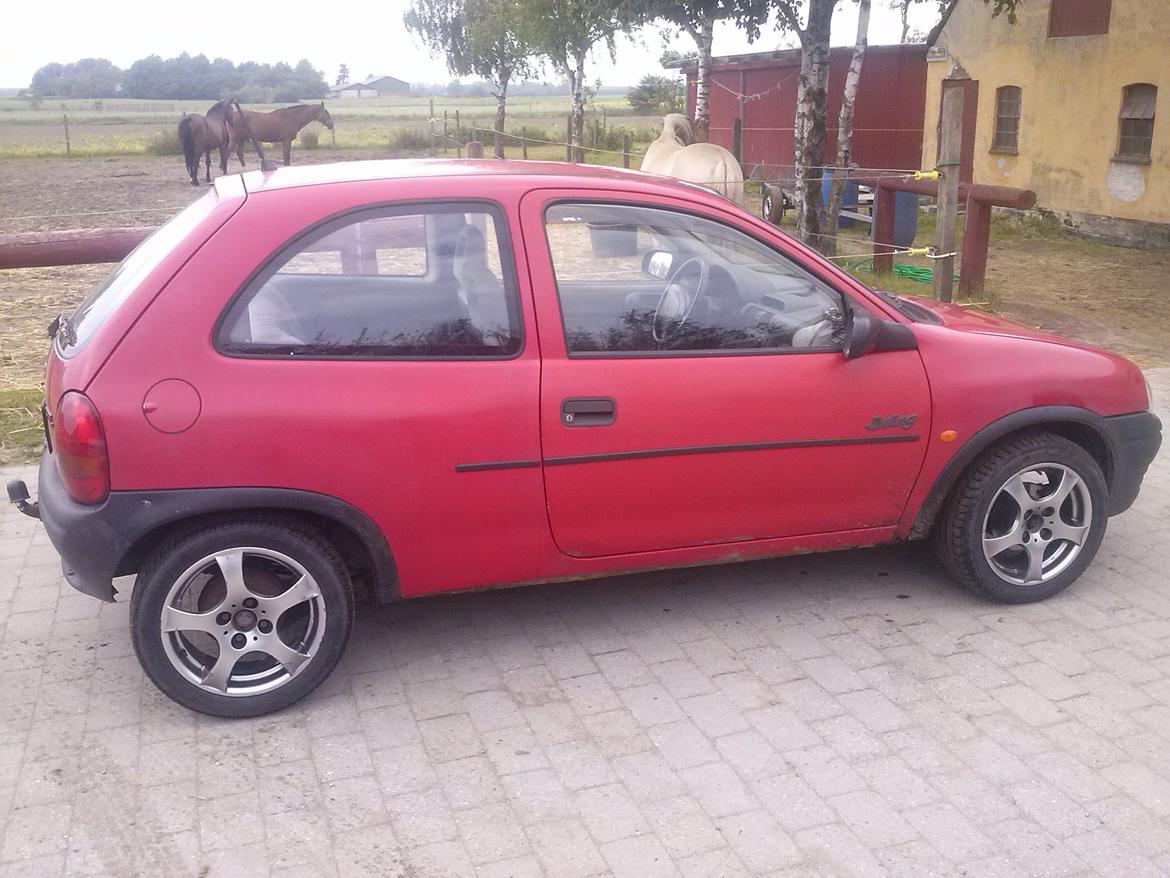 Opel corsa b 1.2i swing billede 1