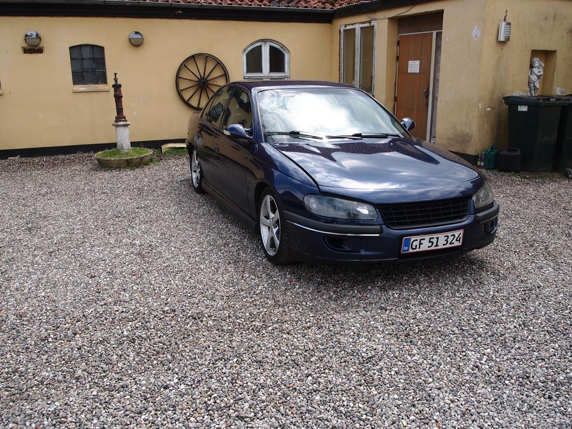 Opel omega billede 2