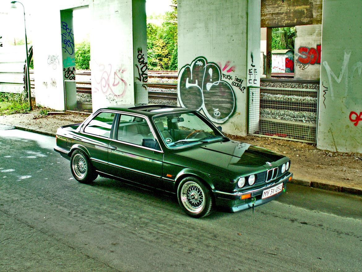 BMW E30 320i billede 11