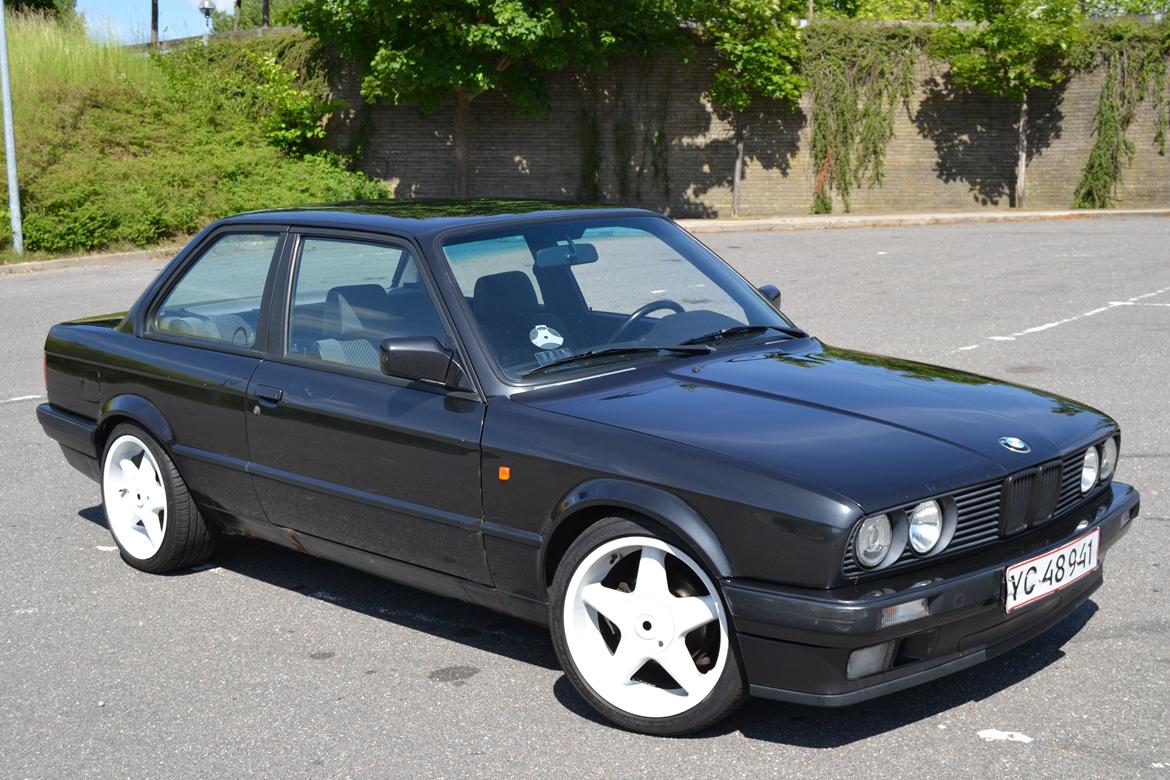 BMW E30 318i billede 3