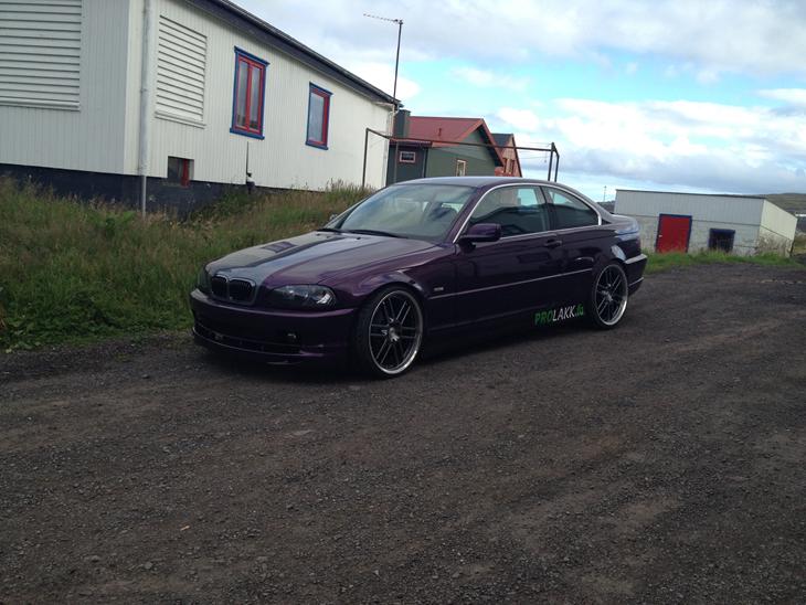 {{currentPhoto.altText}} billede {{currentPhoto.number}}