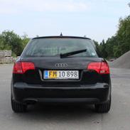 Audi A4 b7 2,0 TDI S-Line