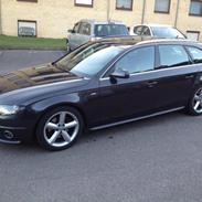Audi A4 2,0 TDI Multitronic S-line