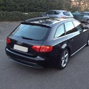 Audi A4 2,0 TDI Multitronic S-line