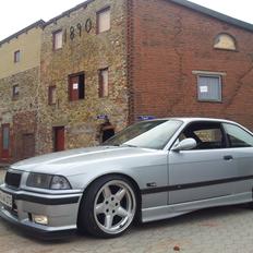 BMW E36 328i coupe