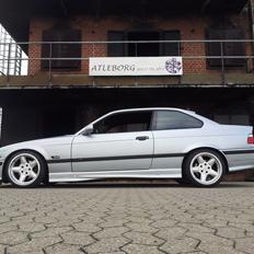 BMW E36 328i coupe