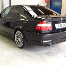 BMW 325i
