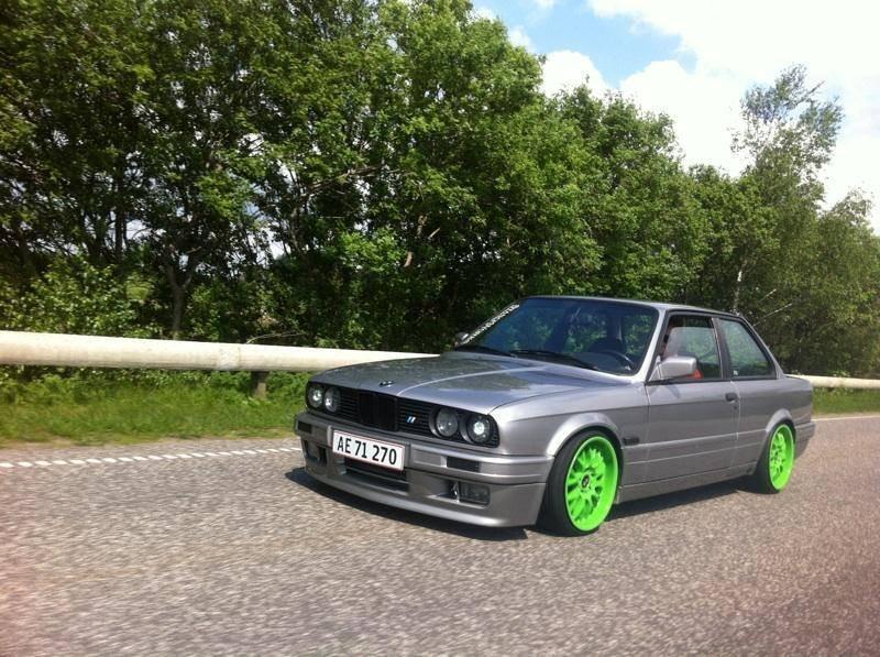 BMW E30 320i 2D M-tech 2 billede 1