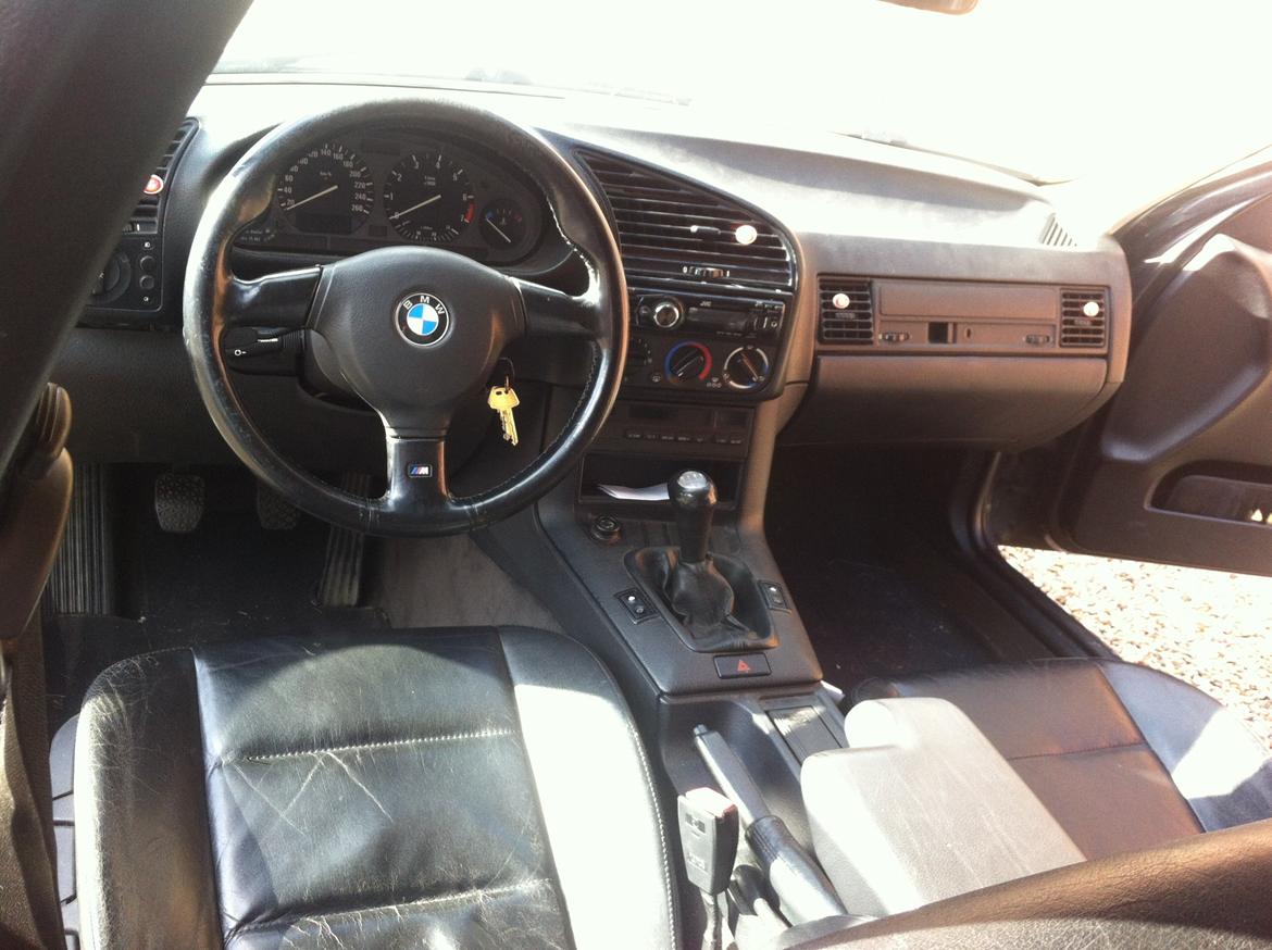 BMW 325i billede 4