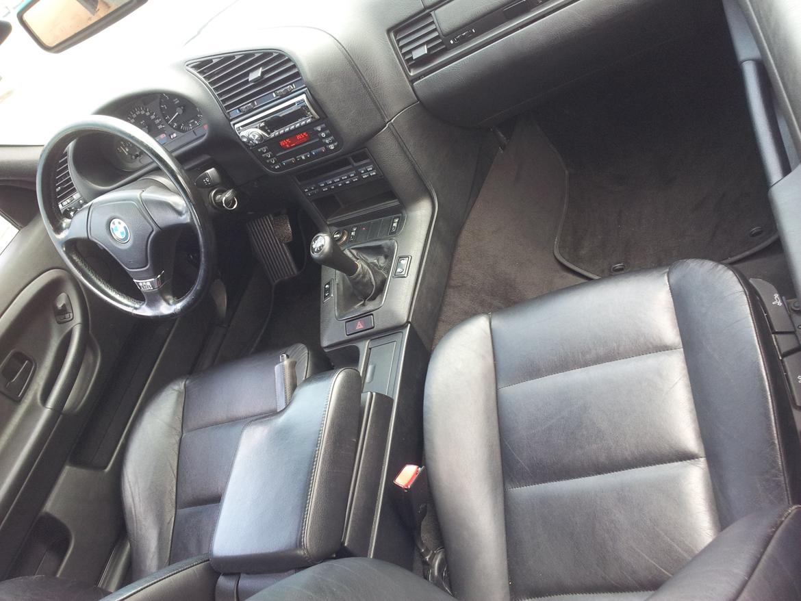 BMW E36 328i coupe billede 8