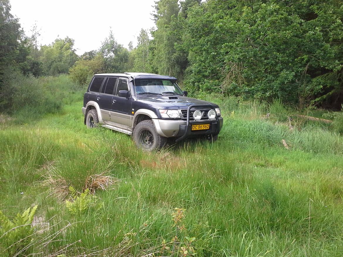 Nissan Patrol Y61 TD6 SE billede 2