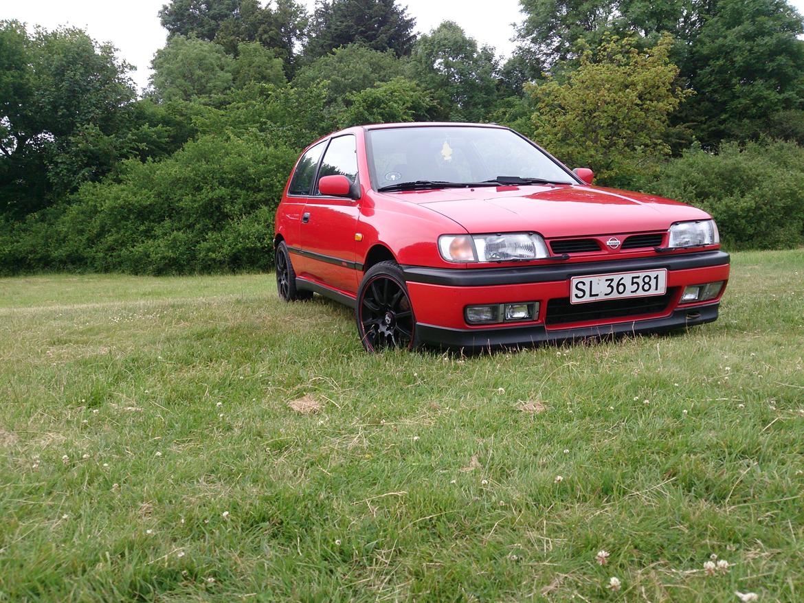 Nissan sunny sr billede 1