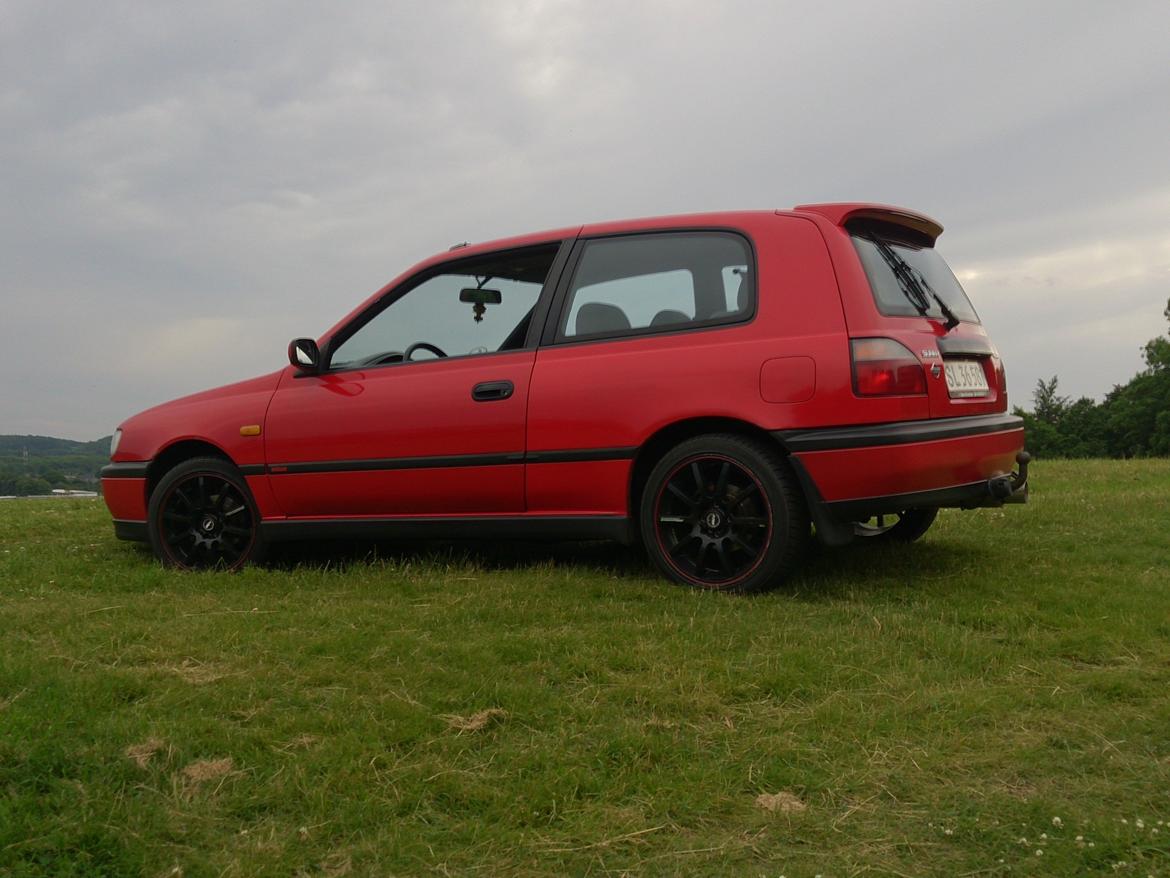 Nissan sunny sr billede 3