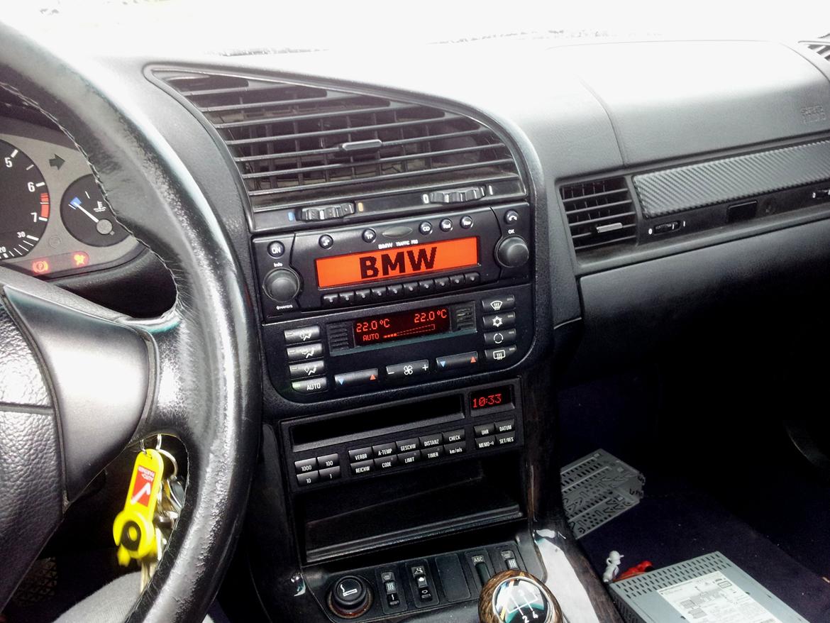 BMW E36 320i M3 Look Cab Cabrio Cabriolet Convertible - Originalt BMW navigation billede 5