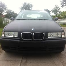 BMW e36 1.6i compact
