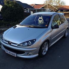 Peugeot 206 2,0 RC