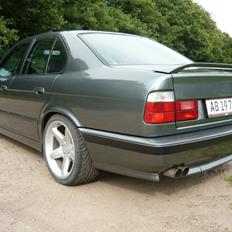 BMW e34 525 ia