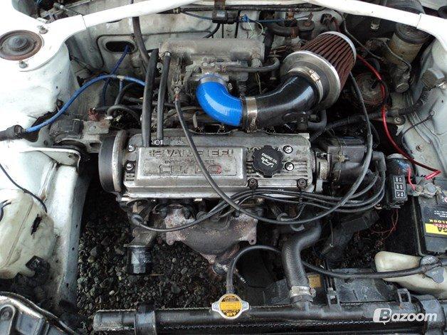 Toyota Corolla E9 1300 12v billede 2