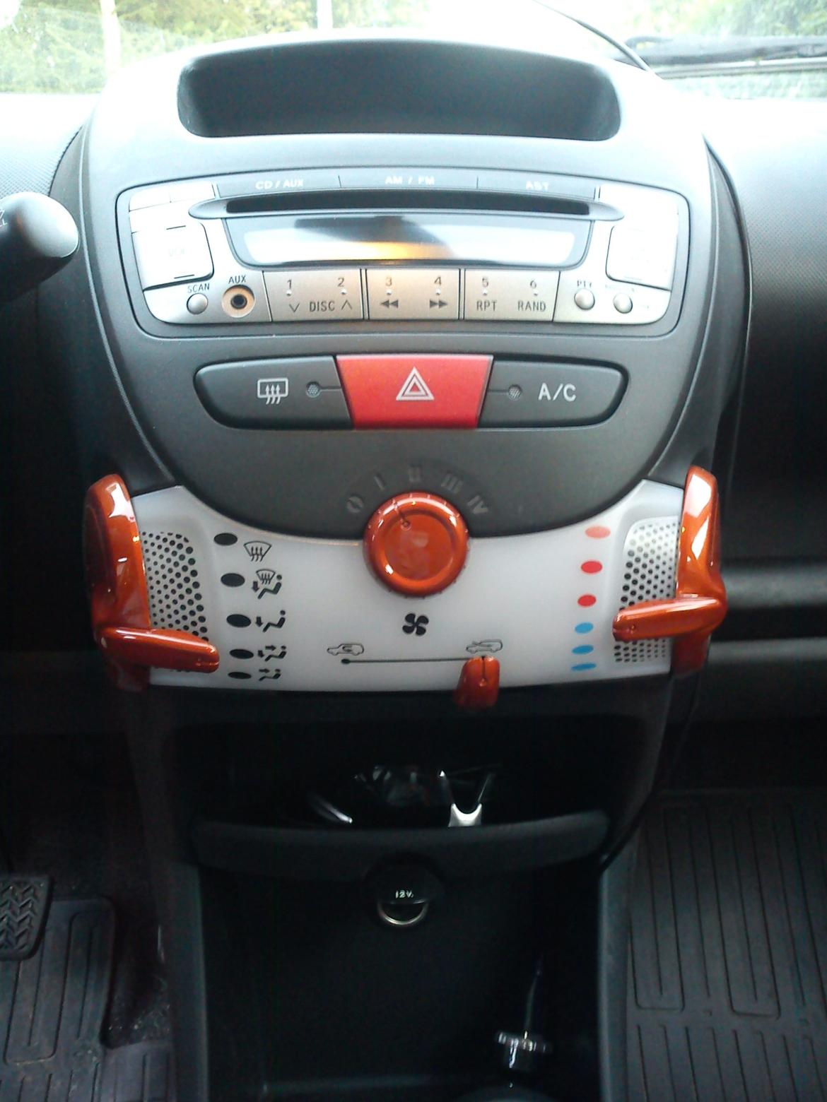 Toyota Aygo T2 Air Spice Edition - Lidt lækkert indfarvede sager for øjnene :) billede 11