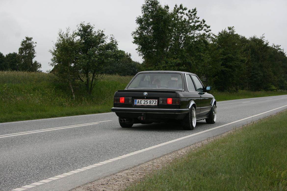 BMW E30 billede 3