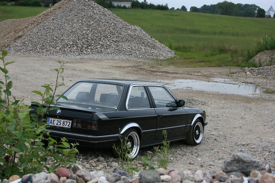 BMW E30 billede 16